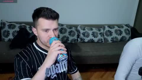 Johnny online show from April 20, 4:54 pm