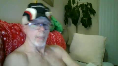 johnnyrocket12345678 online show from December 28, 4:41 am