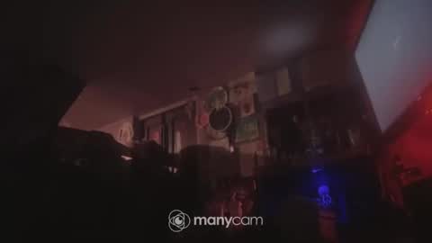 johnnyshung1 online show from December 8, 3:50 am