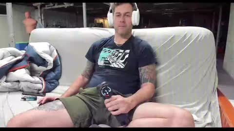 JohnnyWorksHard online show from December 3, 12:30 am