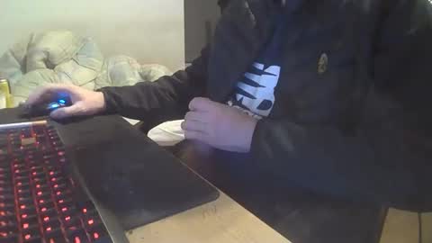 johnot1998 online show from November 1, 1:06 am