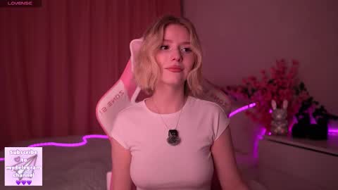 Paula online show from March 5, 11:36 pm