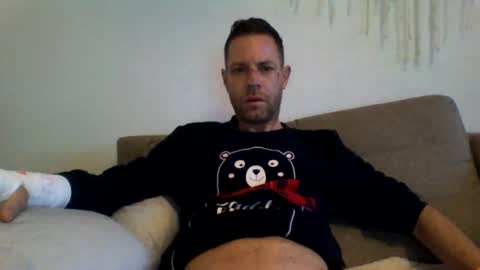 jojo19844 online show from November 21, 6:33 am