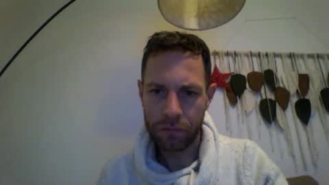 jojo19844 online show from November 30, 10:06 pm