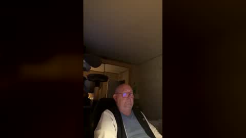 jojo60000529566 online show from February 19, 1:22 am