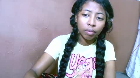 Snapshot of joliekah27 chatting on March 6, 1:46 pm joliekah27 online show from March 6, 1:46 pm