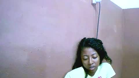 Snapshot of joliekah27 chatting on February 25, 5:19 pm joliekah27 online show from February 25, 5:19 pm