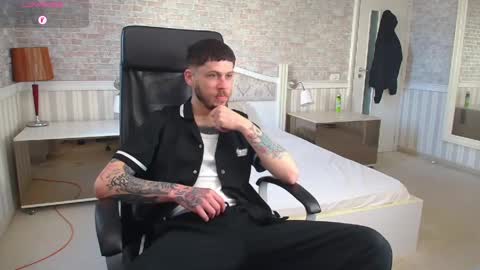 JonahShaw online show from April 23, 5:04 am