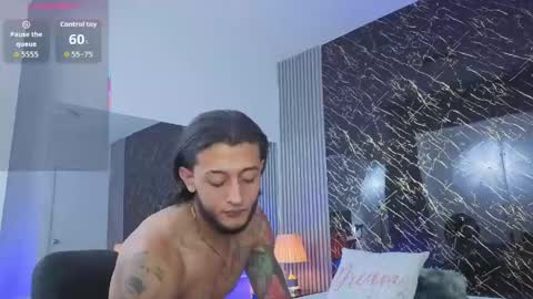 Jonas  online show from May 26, 7:31 pm