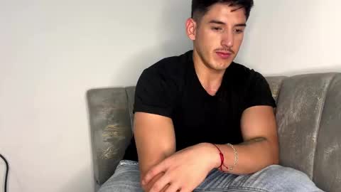 jonathancast08 online show from April 18, 8:20 pm