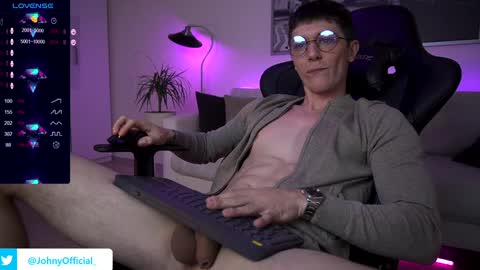 Snapshot of joni_joni18 chatting on January 27, 6:52 am John     online show from January 27, 6:52 am