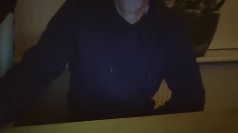 Snapshot of jop55 chatting on February 18, 9:09 pm Jop55 online show from February 18, 9:09 pm