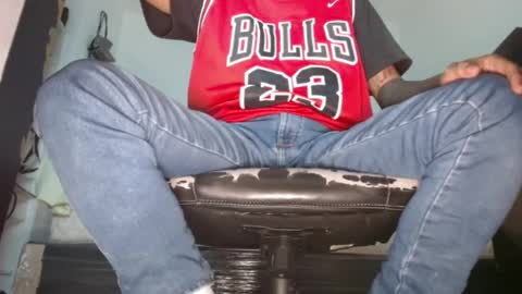 Snapshot of jordan33blake chatting on December 15, 11:20 pm jordan33blake online show from December 15, 11:20 pm