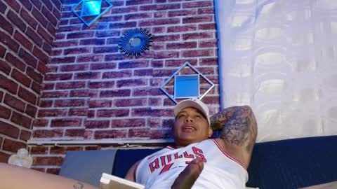 Jordan  online show from March 26, 6:46 pm