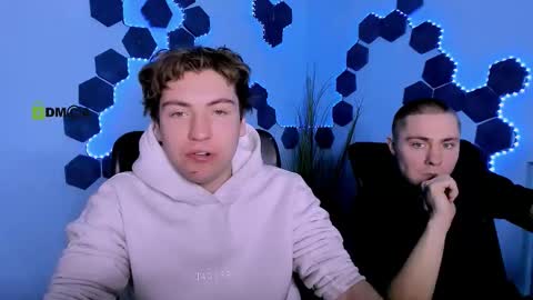 joseph_bear_ online show from February 16, 7:45 pm