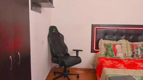 joseph palacios online show from December 18, 7:53 pm