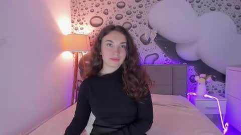 Josephine online show from April 5, 12:24 pm