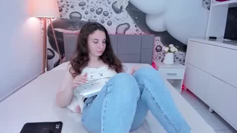 Josephine online show from April 15, 12:19 pm