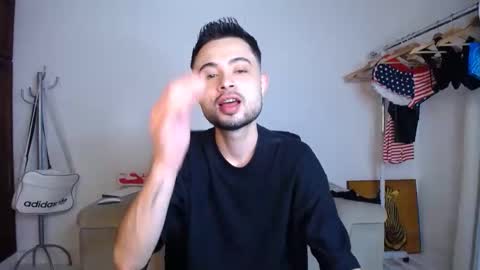 josezaens_ online show from October 20, 10:09 am