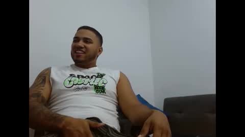 joshuadanielss online show from April 13, 7:18 pm