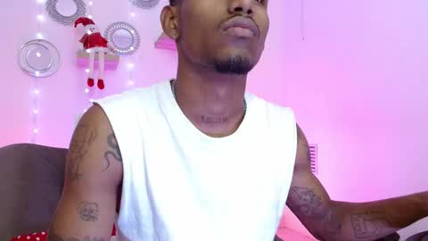 Josua online show from December 5, 6:27 pm