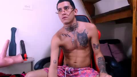 josue_linares online show from March 28, 8:16 am