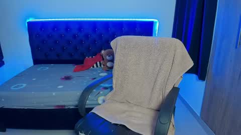 josy online show from May 21, 2:40 am