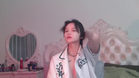 joycekay online show from April 24, 9:17 pm