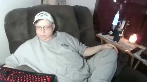 jpmel99 online show from December 7, 11:40 pm