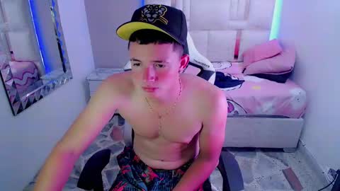 N I N O online show from March 8, 12:52 pm