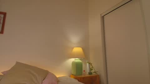 Jsmine  and sometimes Beaulooks online show from February 28, 9:44 pm