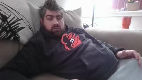 Snapshot of jthompson813 chatting on December 4, 1:14 pm jthompson813 online show from December 4, 1:14 pm