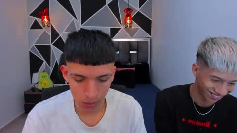 JuanSteven online show from April 25, 2:36 am