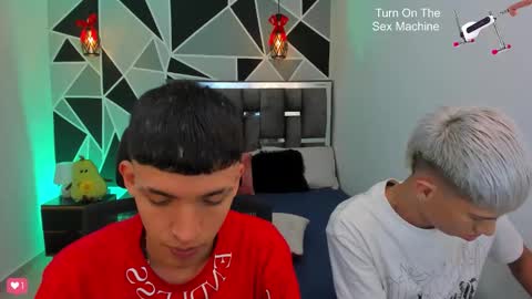 JuanSteven online show from April 1, 10:39 pm