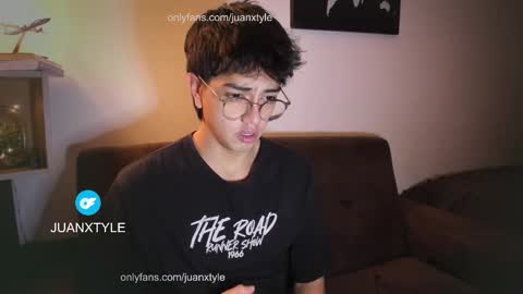 . online show from October 25, 2:23 am