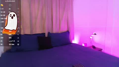 Blue online show from October 9, 4:34 pm