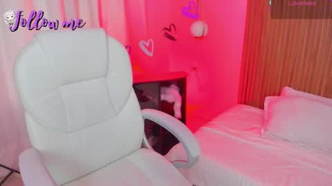 Juanita online show from March 4, 3:37 pm