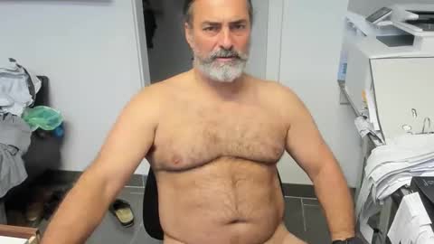 Giovanni50pro online show from November 3, 7:42 am