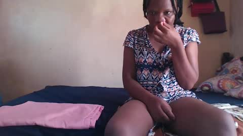 juice_petite3 online show from February 24, 7:44 am