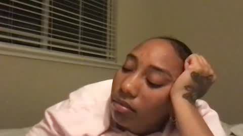 juicijazzi online show from November 6, 7:22 am