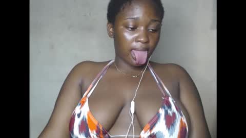 juicyboobssx online show from September 12, 9:28 pm