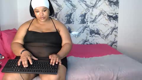 juicyjasminx online show from April 16, 7:47 pm