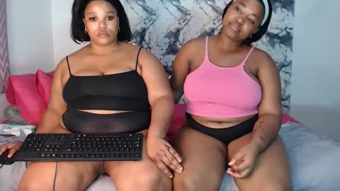juicyjasminx online show from April 13, 9:41 pm