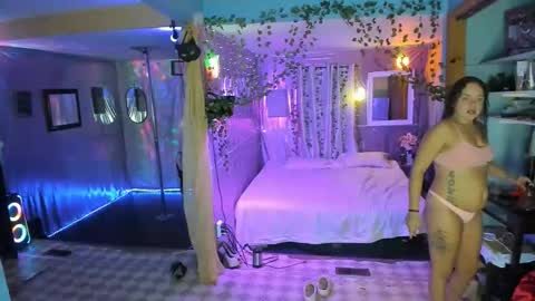 juicyjayxxx69 online show from September 26, 11:35 pm