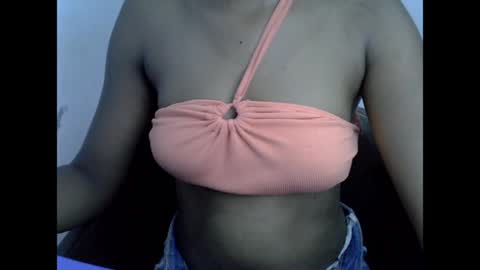 juicynwetx online show from April 24, 9:17 pm