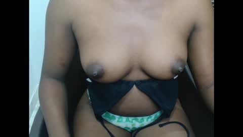 juicynwetx online show from February 1, 7:11 pm