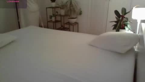 Juju online show from January 14, 8:28 pm