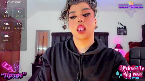 Jujubee online show from January 26, 5:13 pm