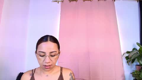 Jules and Gia online show from February 1, 7:11 pm