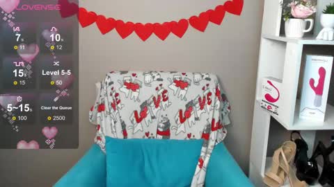 Snapshot of julescrown chatting on February 17, 4:09 am Jules online show from February 17, 4:09 am